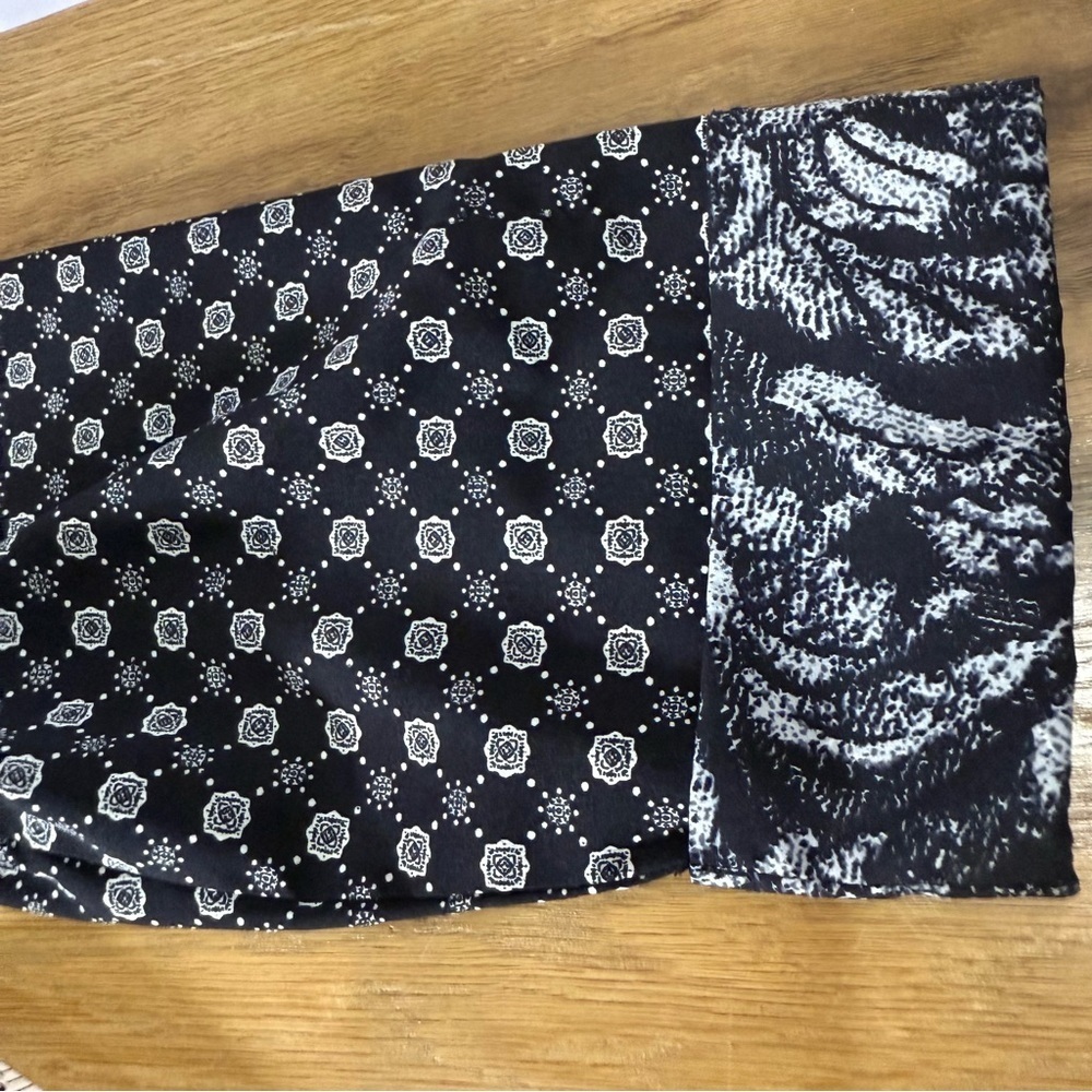 3/$20 H&M Top Black & White Floral Duster Kimono Cardigan 3/4 sleeve - Picture 9 of 11